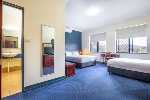 Atherton Hotel - Accommodation VIC 4
