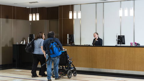 Crowne Plaza Canberra - Accommodation VIC 3