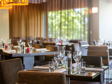 Novotel Canberra - Accommodation VIC 1