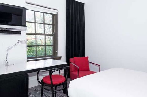 Peppers Gallery Hotel, Canberra - Accommodation VIC 3