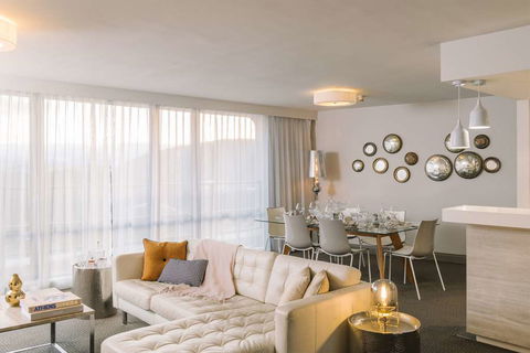 QT Canberra - Accommodation VIC 15