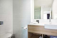 Mantra MacArthur Hotel - Accommodation VIC 8