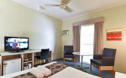 The Big Windmill Motor Lodge - Accommodation VIC 1