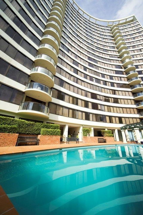 BreakFree Capital Tower - Accommodation VIC 11