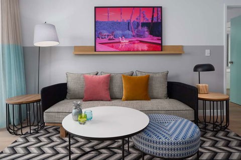 QT Gold Coast - Accommodation VIC 13