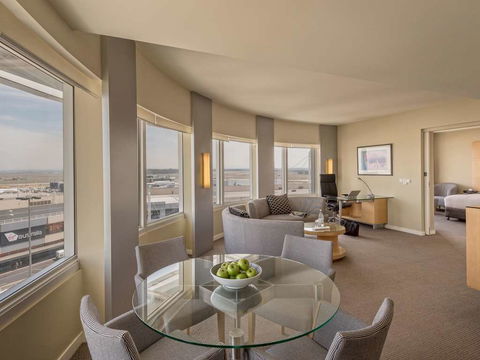 PARKROYAL Melbourne Airport - Accommodation VIC 12