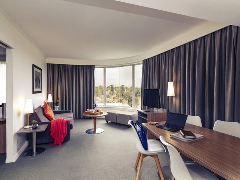 Mercure Hotel Parramatta - Accommodation VIC 4