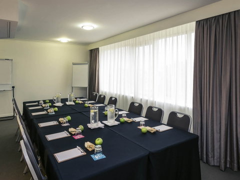 Mercure Hotel Parramatta - Accommodation VIC 9