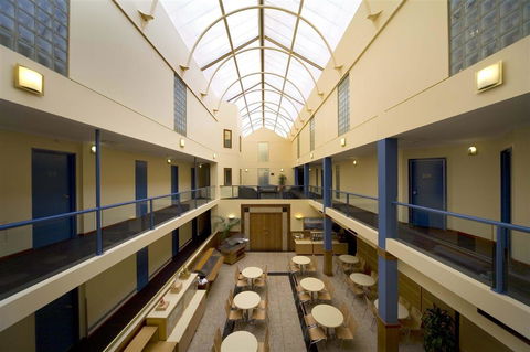Capital Executive Apt Hotel Canberra - Accommodation VIC 1