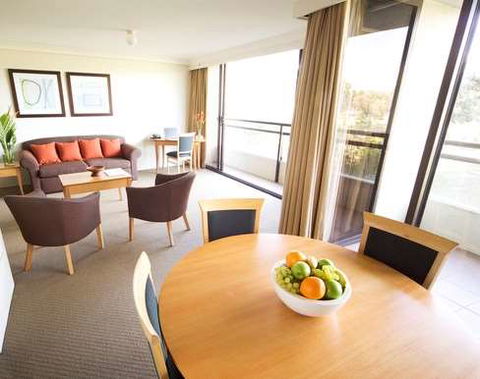 BreakFree Capital Tower - Accommodation VIC 13