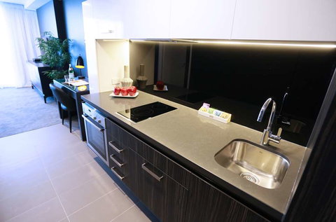 Alex Perry Hotel and Apartments - Accommodation VIC 11