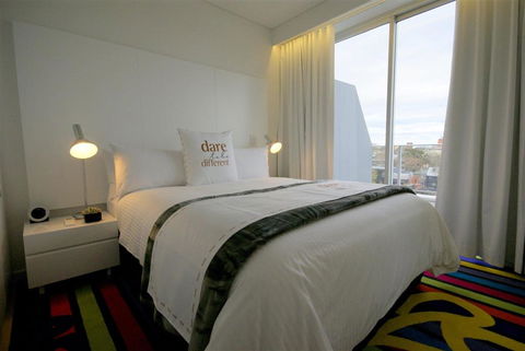 Adge Apartment Hotel - Accommodation VIC 6