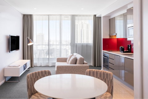 Meriton Suites Campbell Street - Accommodation VIC 7