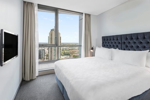 Meriton Suites Campbell Street - Accommodation VIC 8
