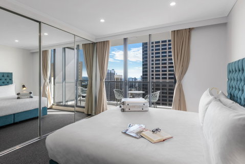 Meriton Suites Pitt Street - Accommodation VIC 13