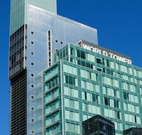 Meriton Suites World Tower - Accommodation VIC