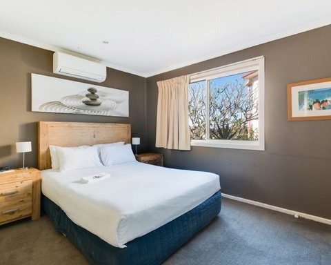 Aqualuna Beach Resort - Accommodation VIC 2