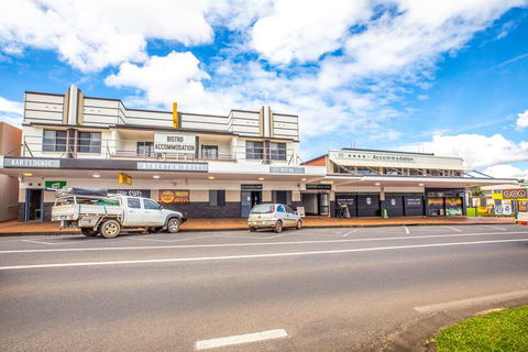 Atherton Hotel - Accommodation VIC 0