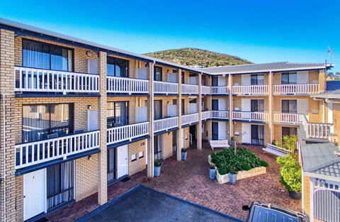Albany Motel & Apartments - Accommodation VIC 2