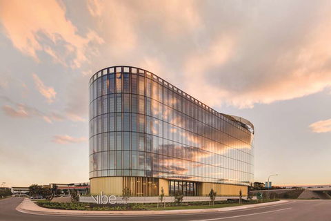 Vibe Hotel Canberra Airport - Accommodation VIC 0