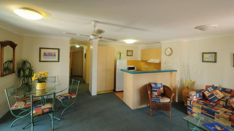 Aruba Beach Resort - Accommodation VIC 1