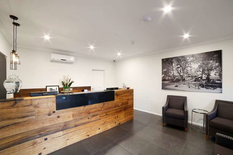 Best Western Plus Bolton On The Park - Accommodation VIC 1
