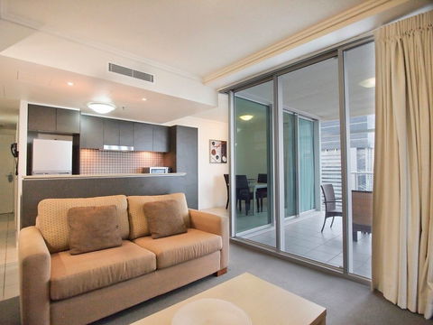Oaks Casino Towers - Accommodation VIC 2