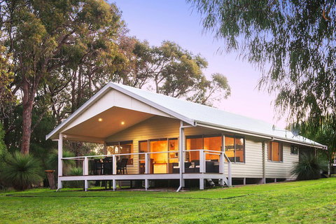 Acacia Chalets Margaret River - Accommodation VIC 0