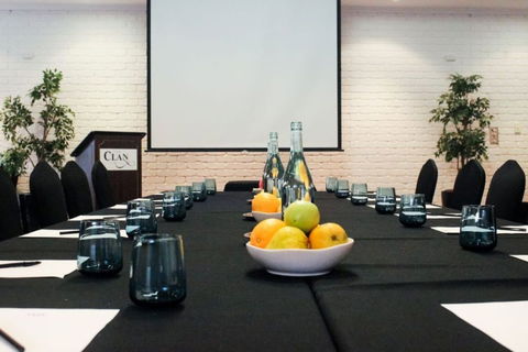 The Clan Lakeside Lodge - Accommodation VIC 2