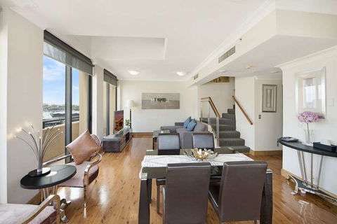 YEHS Hotel Sydney Harbour Suites - Accommodation VIC 12