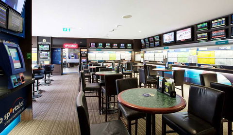 Nightcap At High Flyer Hotel - Accommodation VIC 5