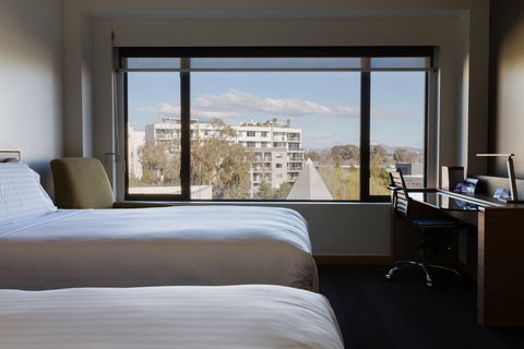 Crowne Plaza Canberra - Accommodation VIC 4