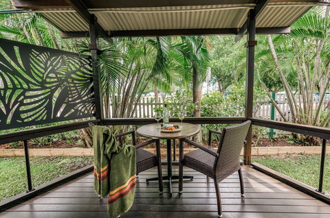Palms City Resort - Accommodation VIC 3