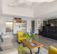 H on Mitchell Apartment Hotel - Accommodation VIC