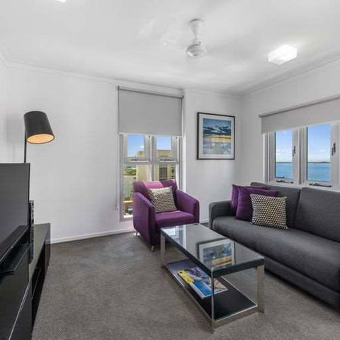 H On Mitchell Apartment Hotel - Accommodation VIC 10