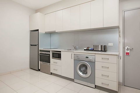 Ramada Suites Zen Quarter Darwin - Accommodation VIC 5
