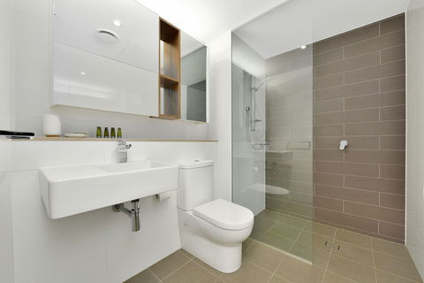 Astra Apartments MacQuarie Park - Accommodation VIC 1