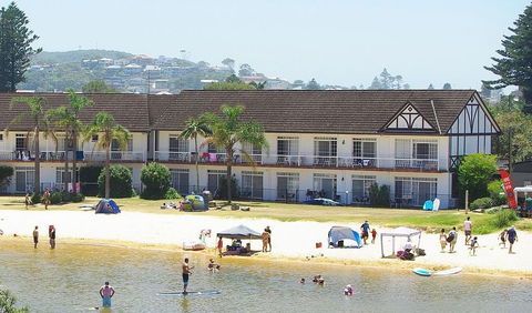 The Clan Lakeside Lodge - Accommodation VIC 0