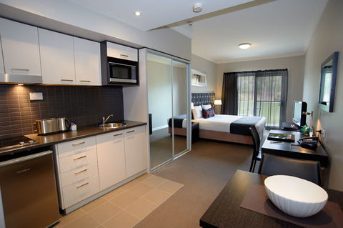 Quest Campbelltown Serviced Apartments - Accommodation VIC 2