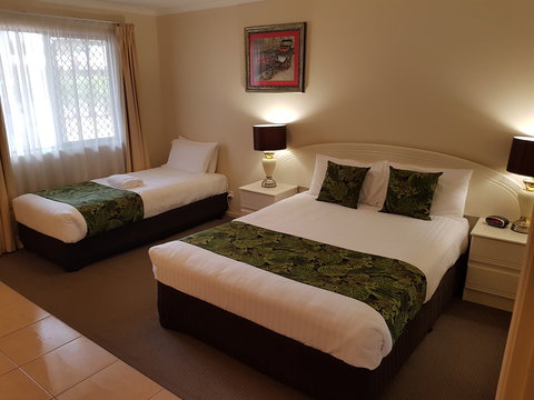 The Palms Motel, Chinchilla - Accommodation VIC 0