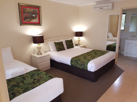 The Palms Motel, Chinchilla - Accommodation VIC 1