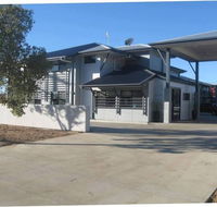Royal Motel Miles - Accommodation VIC