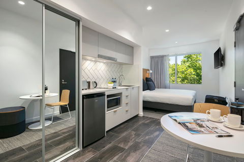 Quest Canberra City Walk - Accommodation VIC 5