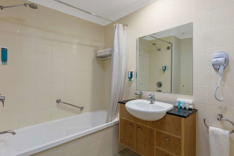 Nesuto Canberra Apartment Hotel - Accommodation VIC 3