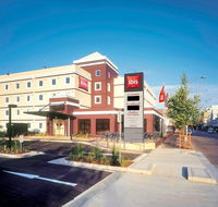 Ibis Newcastle - Accommodation VIC