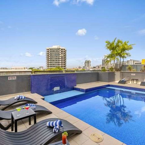 H On Mitchell Apartment Hotel - Accommodation VIC 5