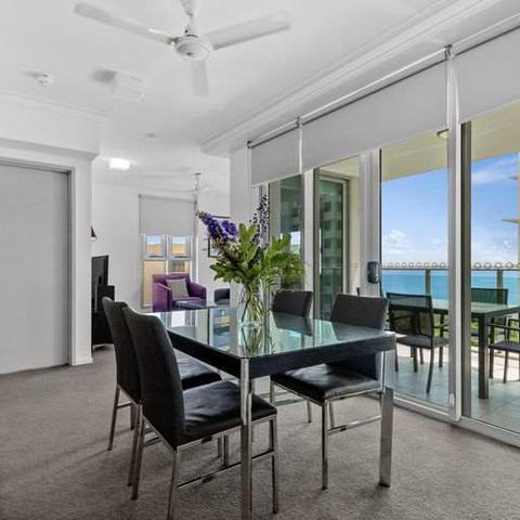 H On Mitchell Apartment Hotel - Accommodation VIC 9