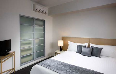 Mantra Pandanas - Accommodation VIC 3