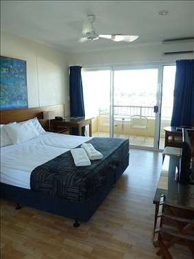 Cullen Bay Resorts - Accommodation VIC 4