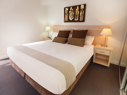 Oaks Festival Towers - Accommodation VIC 1